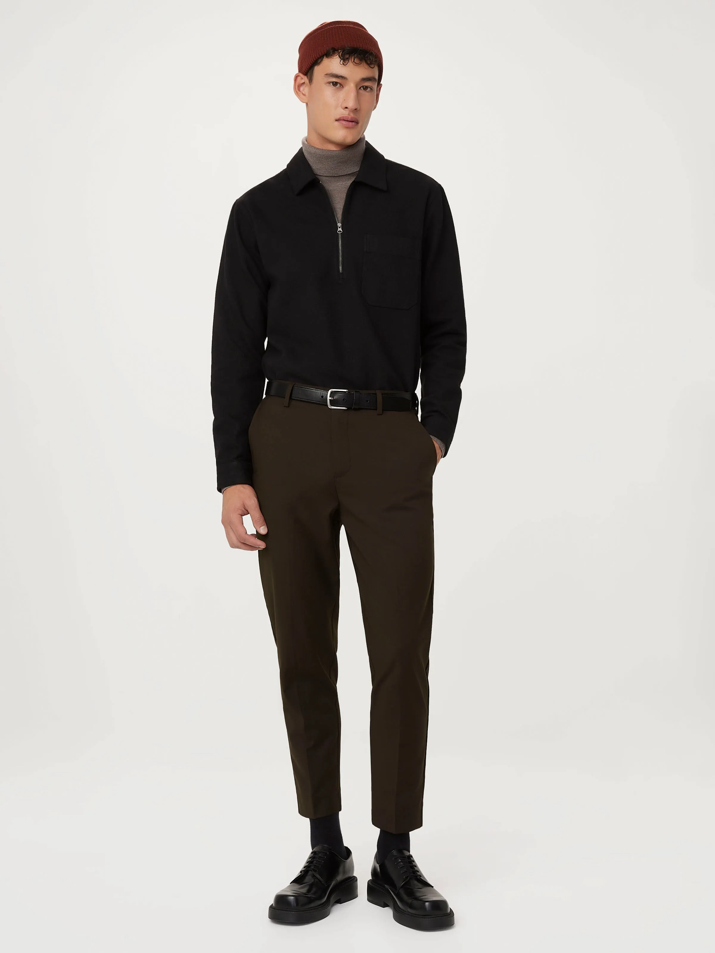 The Colin Tapered Pant in Dark Chocolate